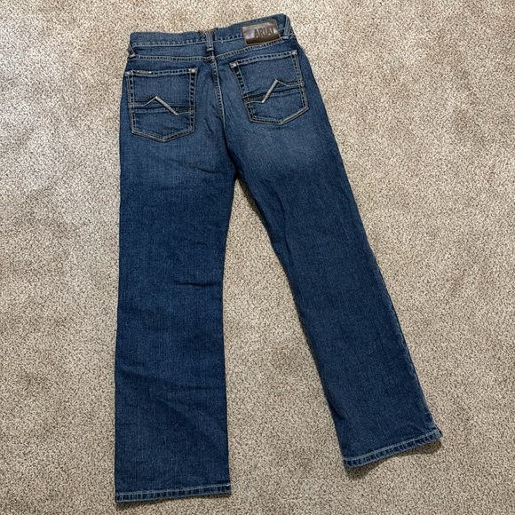 Like New ARIAT M4 Relaxed Boot Cut 28x30 Jeans - Picture 5 of 7